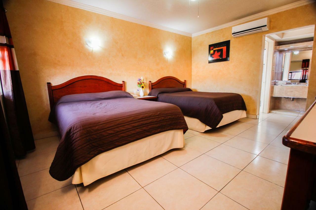 Hotel & Suites Marrod Chihuahua Extérieur photo