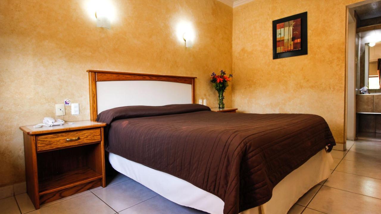 Hotel & Suites Marrod Chihuahua Extérieur photo