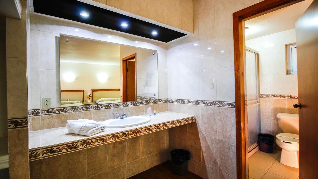 Hotel & Suites Marrod Chihuahua Extérieur photo