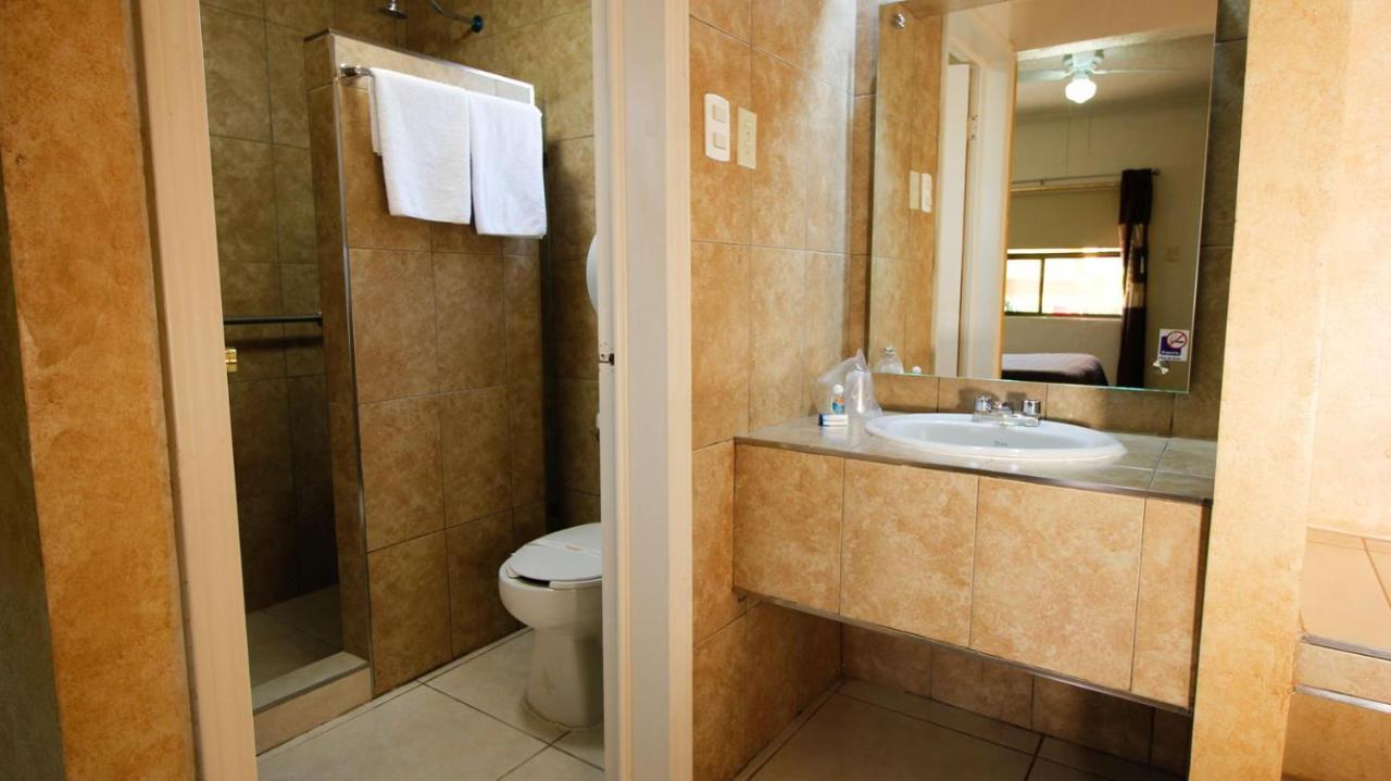 Hotel & Suites Marrod Chihuahua Extérieur photo